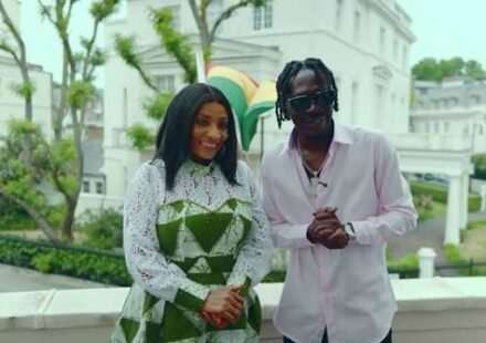 Obaake Lyrics