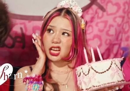 Birthday Girl Lyrics