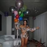 Mucha Leche En Tu Cumpleaño / Tetas Tetas Lyrics