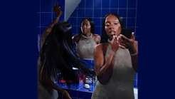 Pretty girls Lyrics